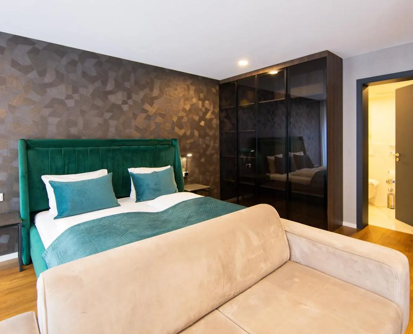 B-Chill Dusseldorf Hotel Germany