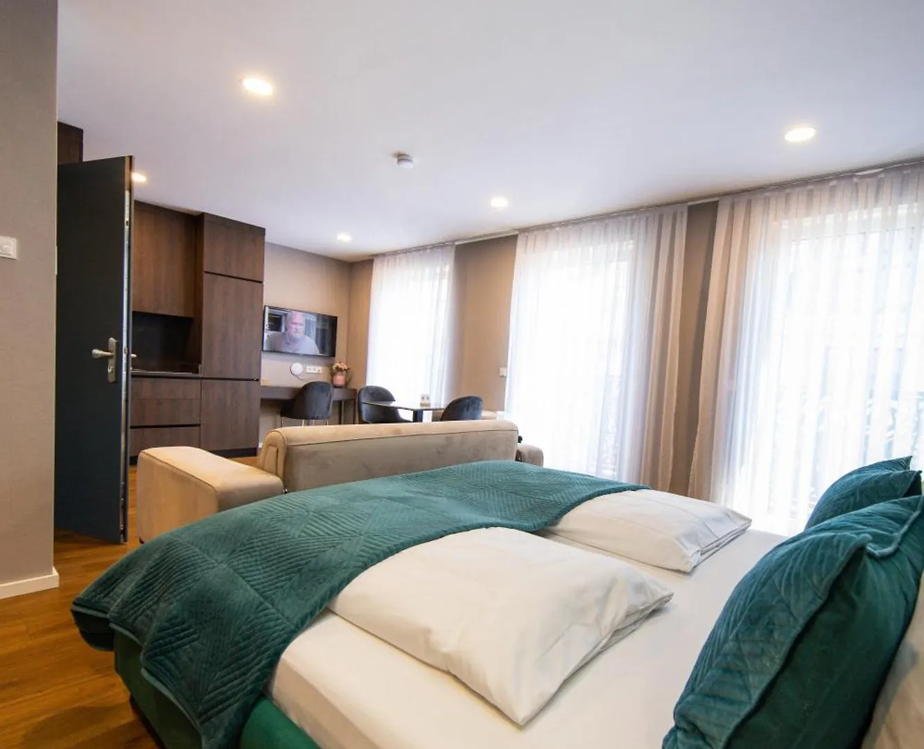 B-Chill Dusseldorf Hotel Germany